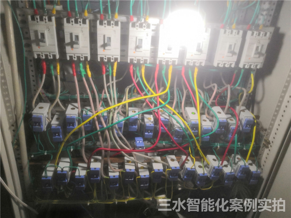 煙臺(tái)黃金職業(yè)學(xué)院能耗監(jiān)測(cè)案例(圖6) 煙臺(tái)黃金職業(yè)學(xué)院能耗監(jiān)測(cè)案例(圖6)